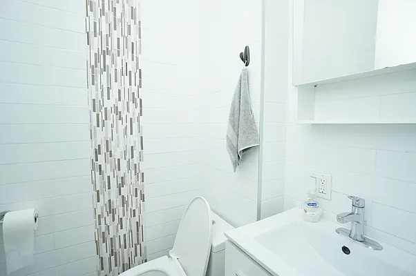 Rented by BRICK & GALO REALTY CORP | media 8