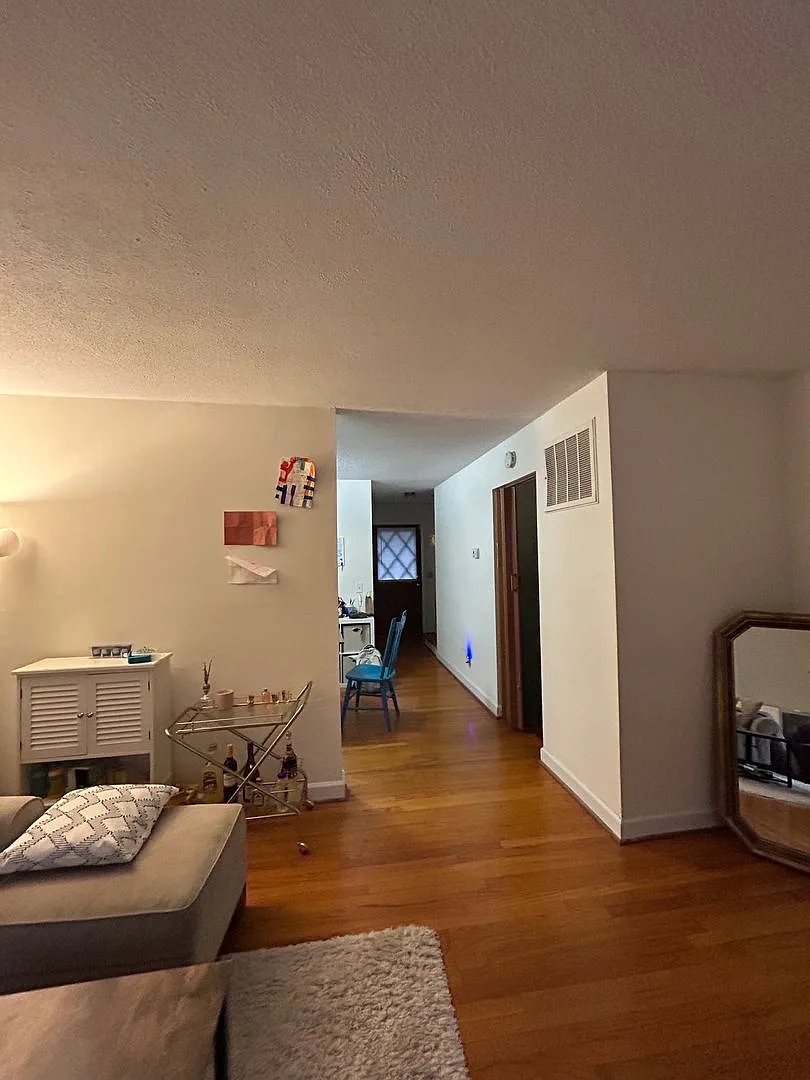 3-4 Bedroom townhome off MLK and close to campus! — Photo 3