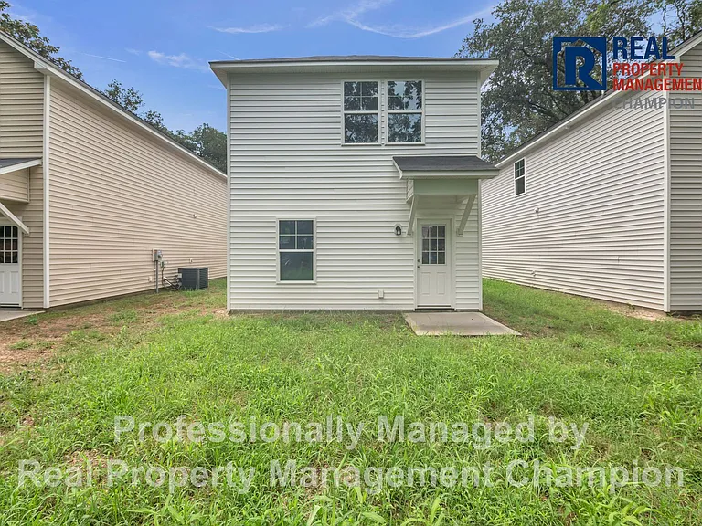 464 Maides Ave — Photo 21