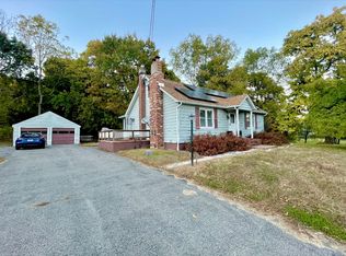 441 Vineyard Ave, Lloyd, NY 12528