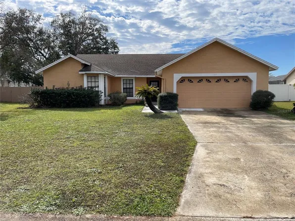 107 Lindenwood Ln, Kissimmee, FL 34743