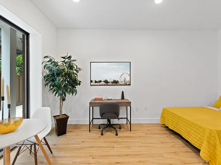 28 Vroom St #204 — Photo 8