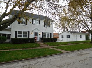 1111 21st Ave, Moline, IL 61265