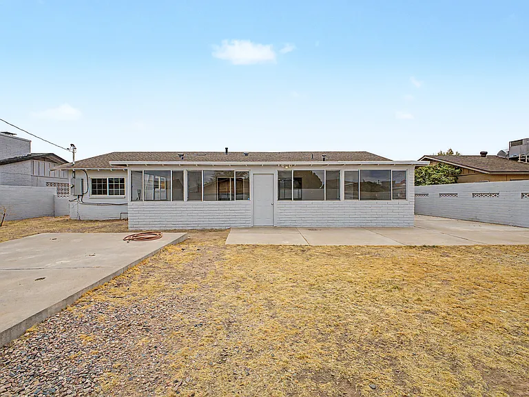 416 W Ivanhoe Pl — Photo 23
