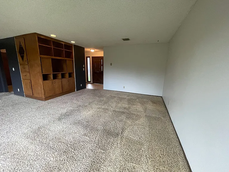 3020 W Shasta Ave — Photo 9
