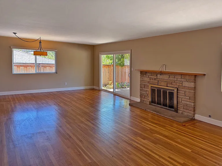 9655 Jimzel Rd — Photo 3