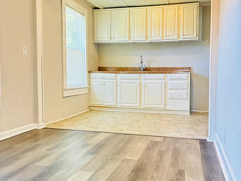 2710 Birchfield Ln — Photo 3
