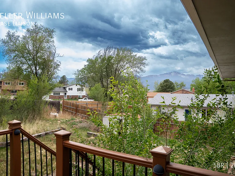 1105 Mount View Ln — Photo 11