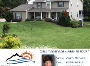 429 Morie Rd, Dandridge, TN 37725