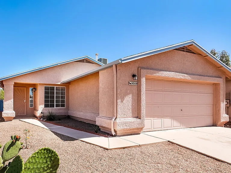 9009 E Kinross Dr — Photo 3