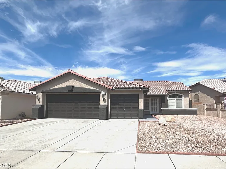1667 Tangerine Rose Dr — Photo 1