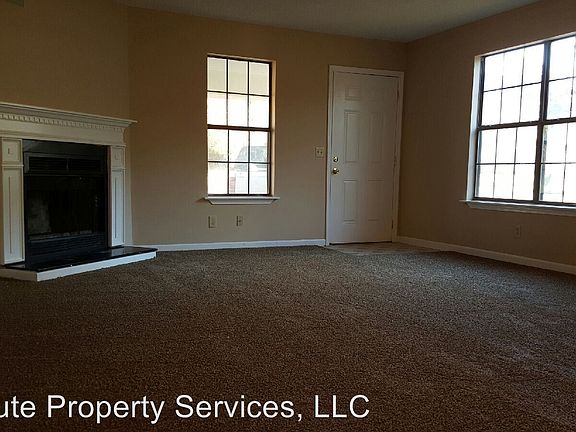4th image of 129 Montague Dr #131