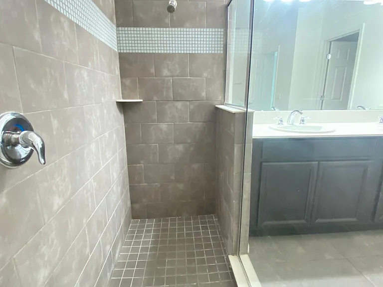 2751 Rialto Ct — Photo 21