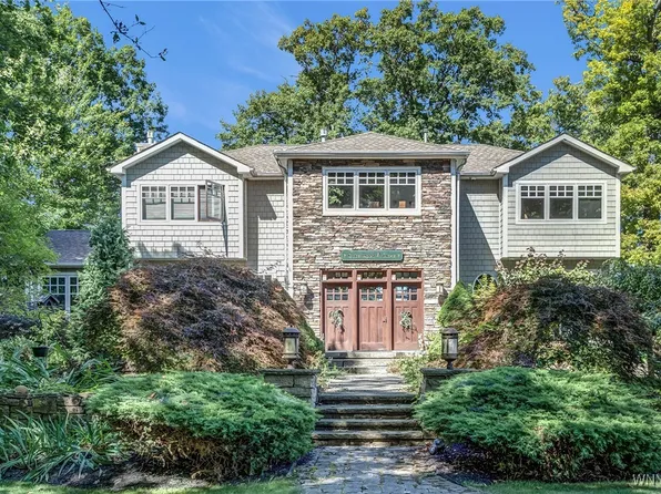 941 Lake Road Woodcliff, Youngstown, NY 14174