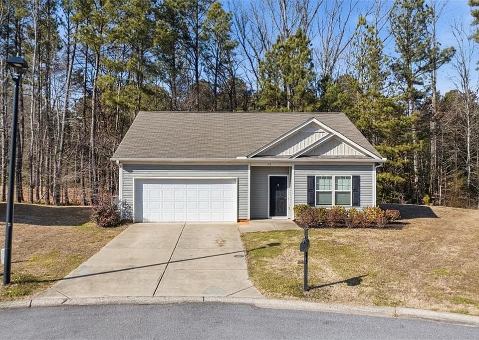 1st image of 15 Grandberry Ct SW