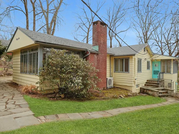 46 McGregor Lane, Crompond, NY 10517