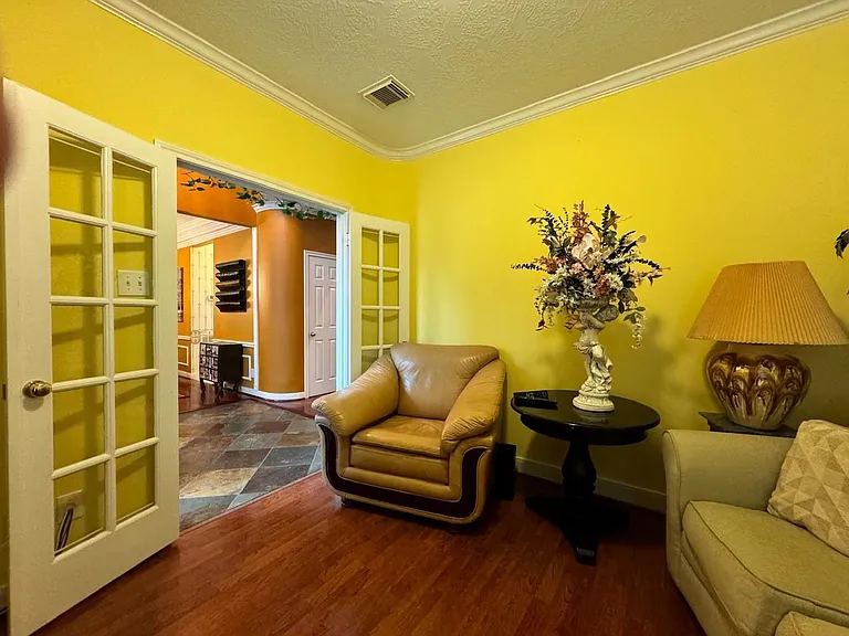 9303 Bent Spur Ln — Photo 8