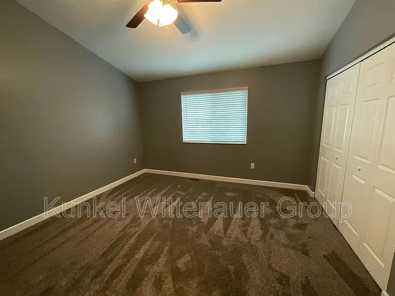 704 Fountain View Dr #F — Photo 14