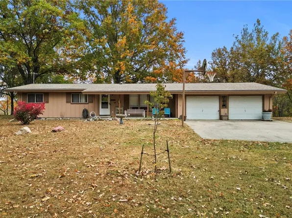 22147 Lester Ln, Lawson, MO 64062