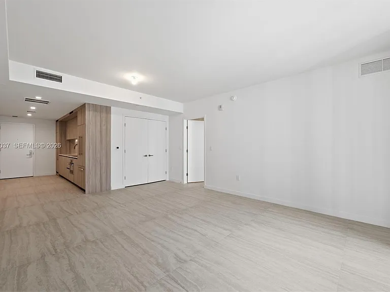 77 SE 5th St #2614 — Photo 3