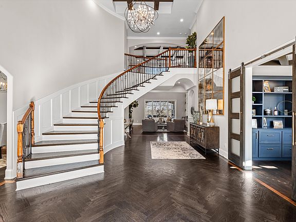 2nd image of 514 Legends Ridge Ct