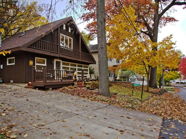 N1577 Shore Hvn, Fontana, WI 53125