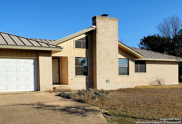 2nd image of 181 Aqua Vista Dr