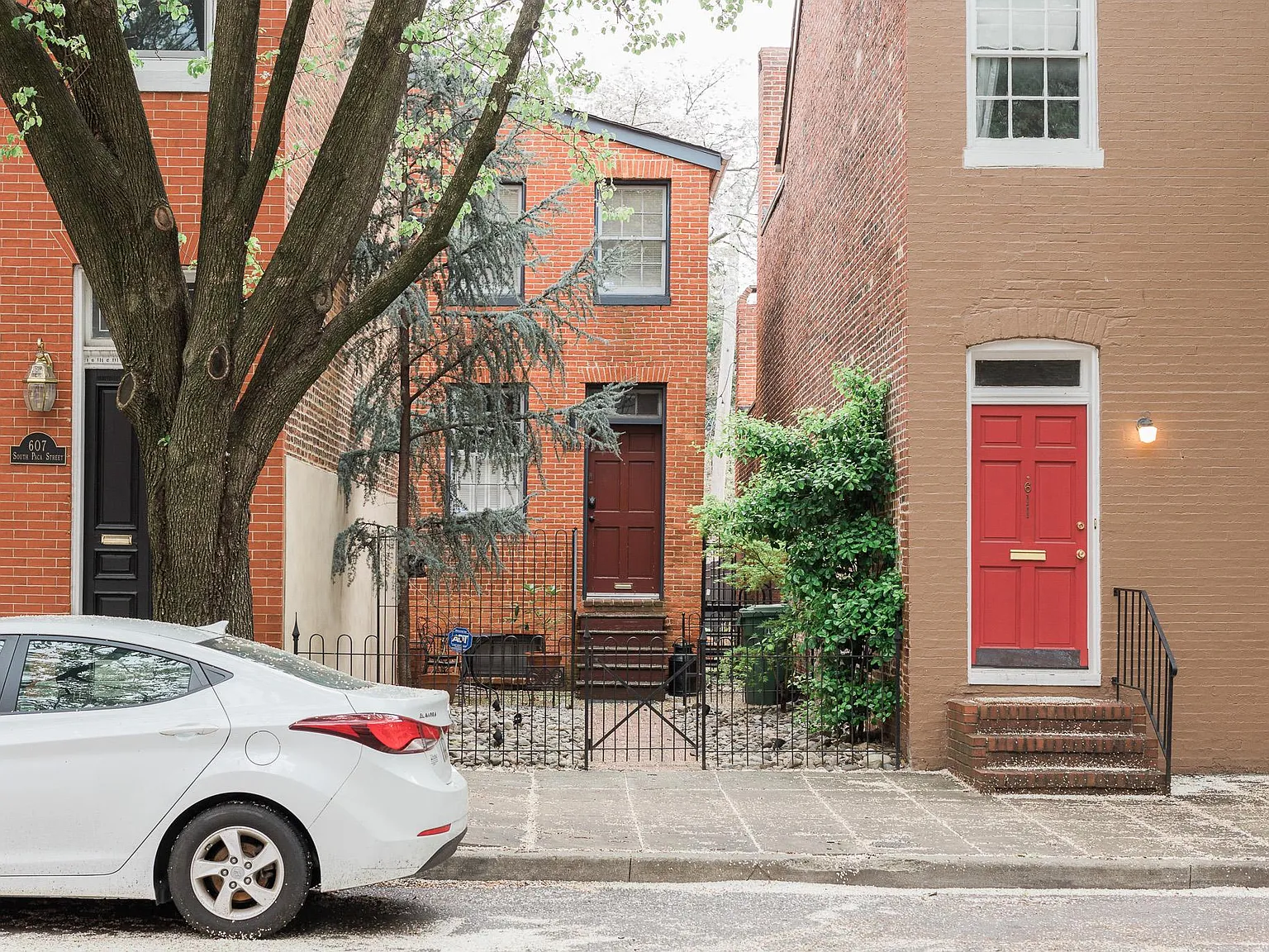 609 S Paca St — Photo 3