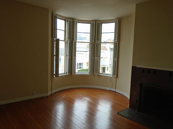 3rd image of 2645 Buchanan St APT 3