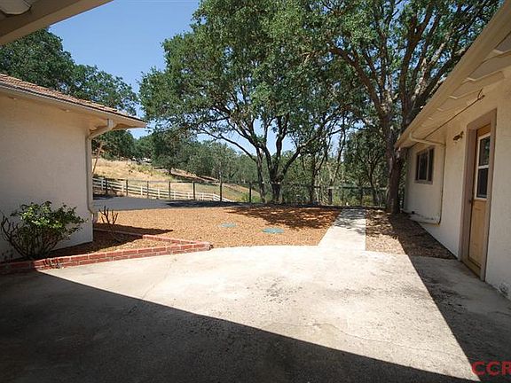 4th image of 9930 Carmelita Ave