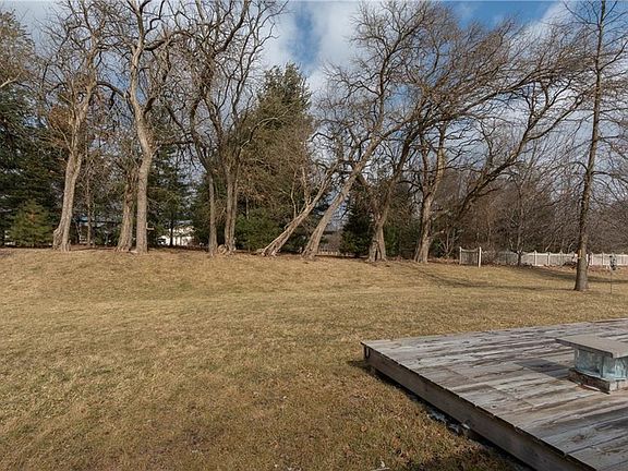 3rd image of 338 David Dr