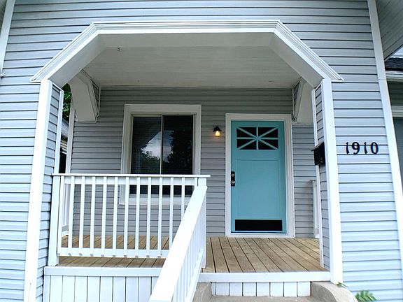 2nd image of 1910 Sterling Ave