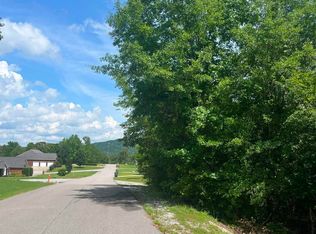 3 Meadow Creek Rd, Gadsden, AL 35905