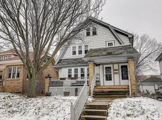 1651 E Newton Ave, Milwaukee, WI 53211