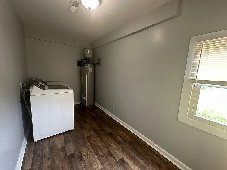1222 Salem Ave SW #B — Photo 5