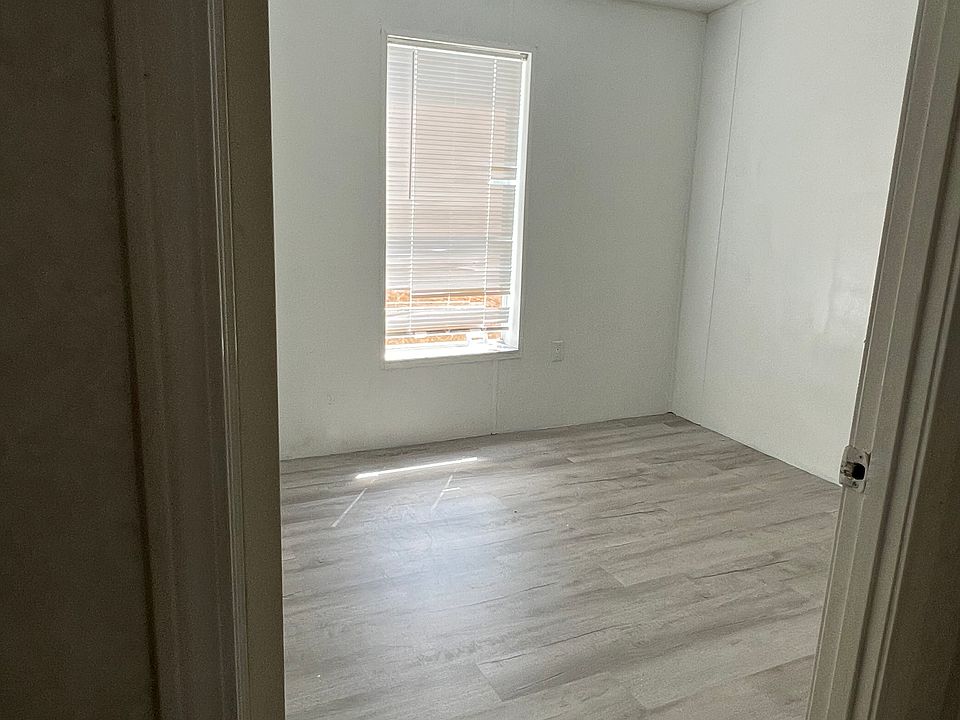 1st image of 5656 Abercorn Dr