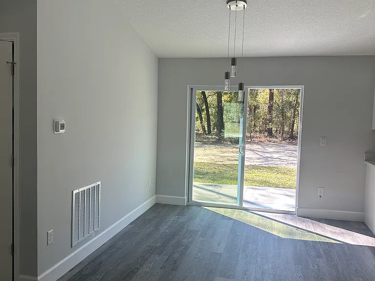 15498 SW 8th Pl — Photo 7
