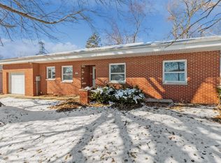 309 2nd St NW, State Center, IA 50247