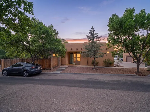 4120 Monte Azul Loop, Santa Fe, NM 87507