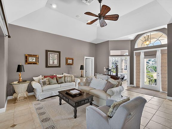 4th image of 400 Waterleaf Ct