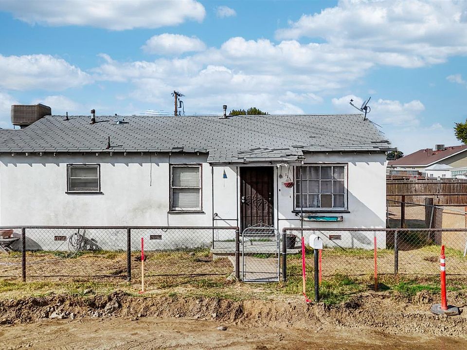 2nd image of 115 Hart St