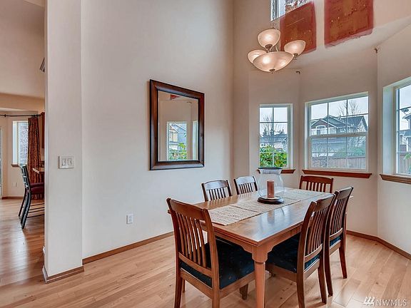 5th image of 6810 85th Ave NE