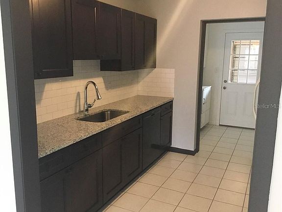 4th image of 1007 Grove St #91