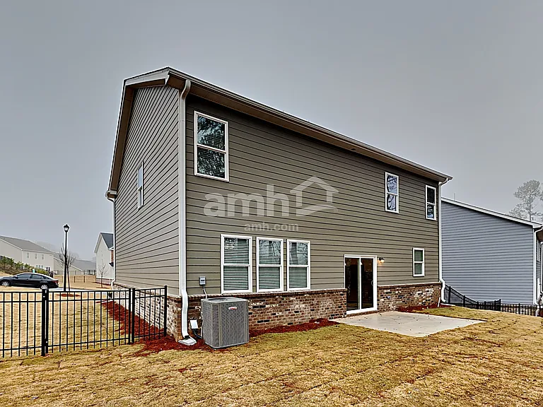 1410 Ashlyn Ct — Photo 27