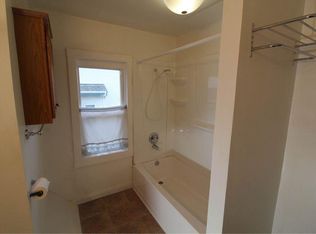 930 N 85th St, Seattle, WA 98103