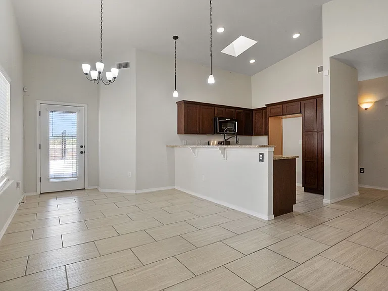 14362 Loma Esmeralda Dr — Photo 13