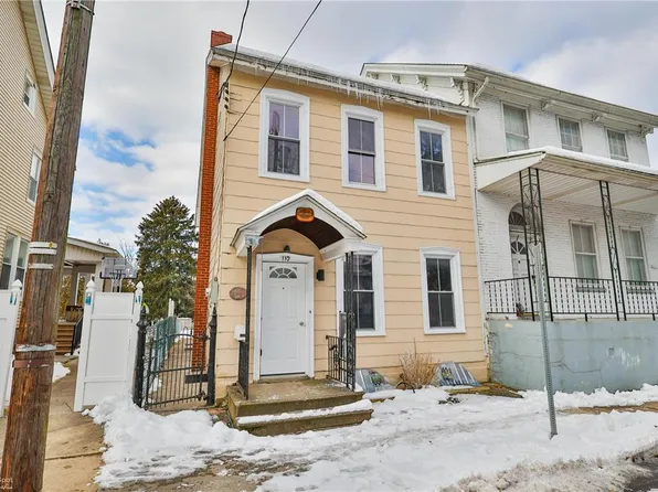 110 Front St, Catasauqua, PA 18032