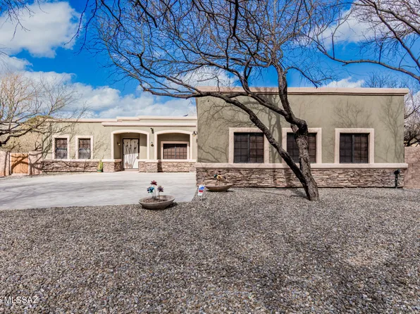 12325 E Cape Horn Dr, Tucson, AZ 85749