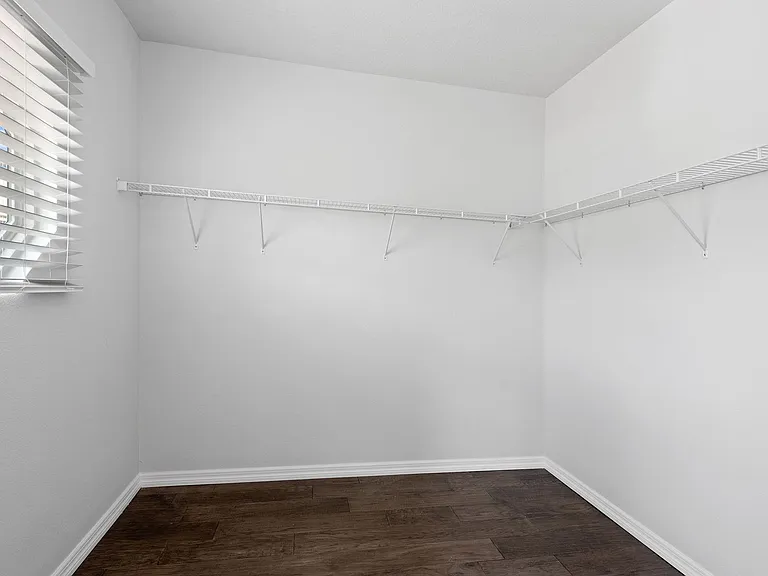 537 Sunbranch Ln — Photo 16