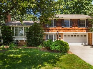 4812 Dunberry Ln, Edina, MN 55435